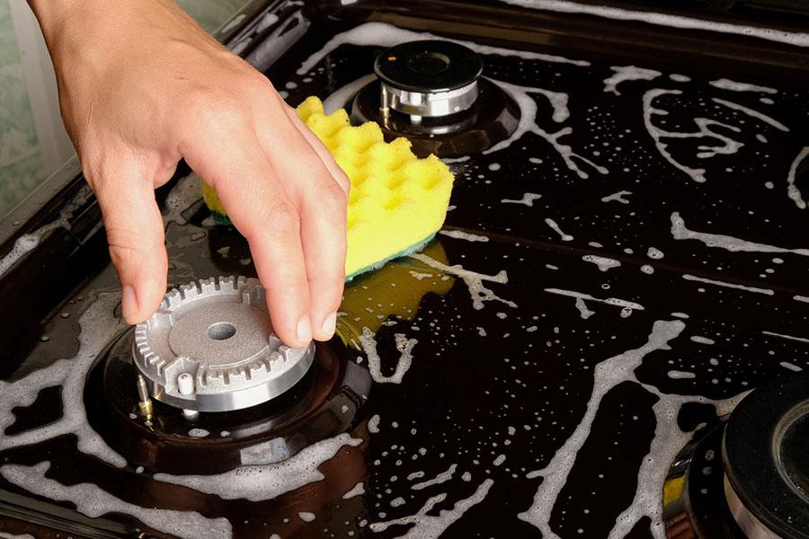 تمیز کردن اجاق گاز