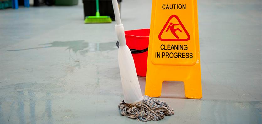 تمیز نگه داشتن کف انبار